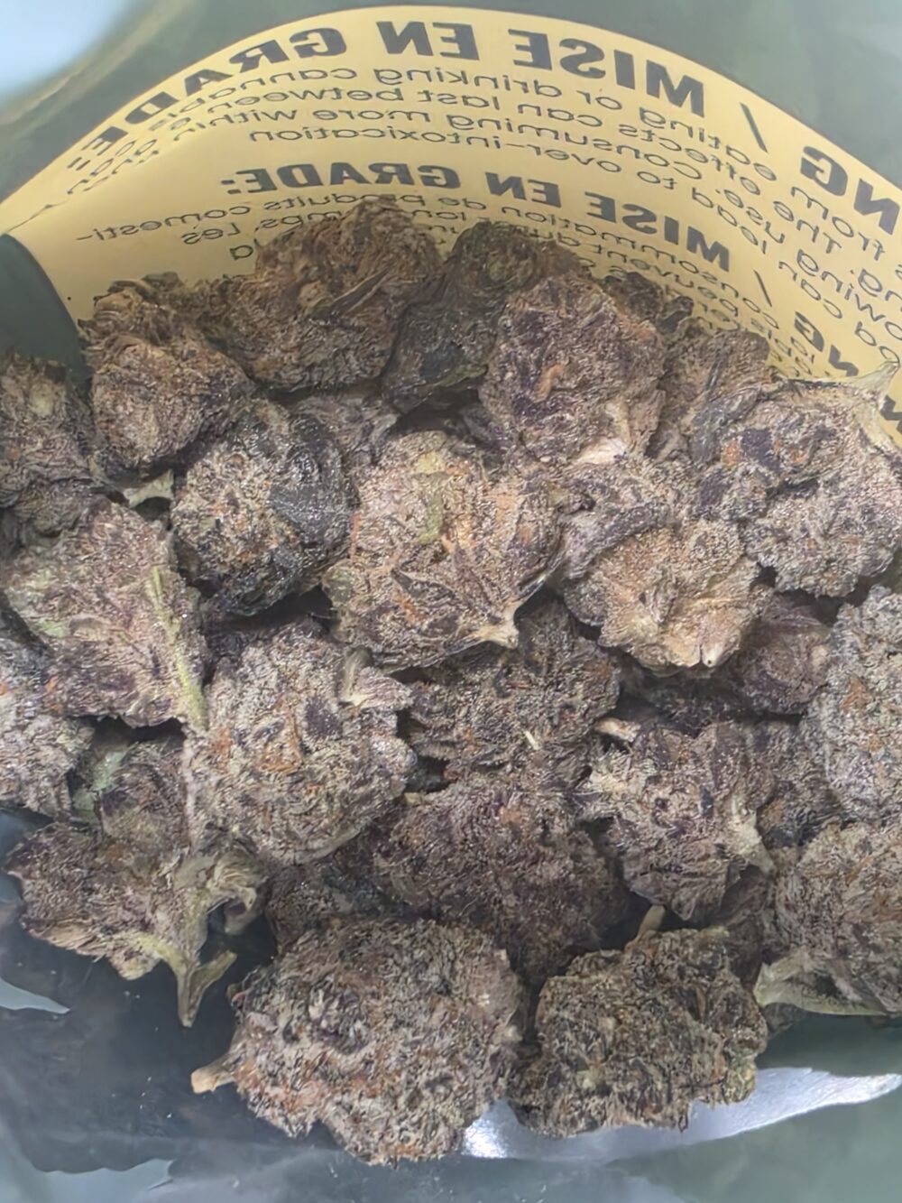 Apples and Bananas Strain